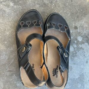 Spring Step Women's Black Leather Sandals